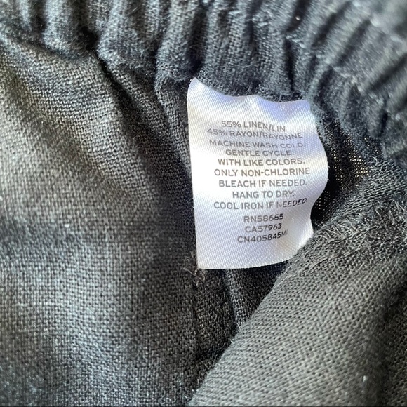 Black Linen Ankle Pants - Picture 5 of 6